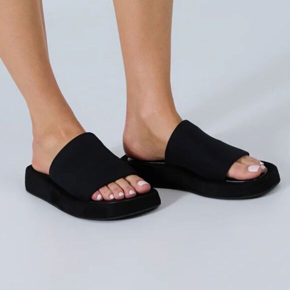 Tony Bianco Isabel black magic slides shoes sandals flats Revolve 6 - Picture 3 of 13